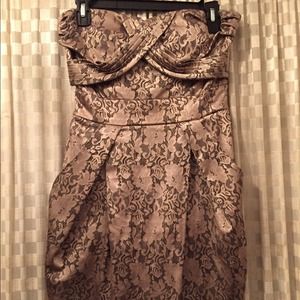 Fun and sexy pewter dress w/pockets