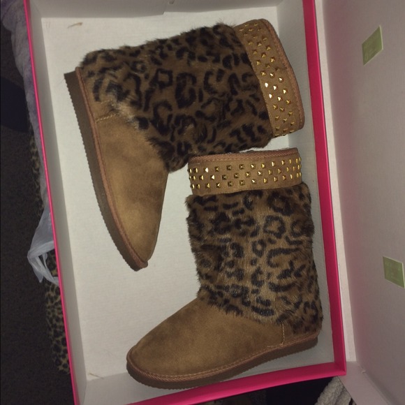 Cheetah boots - Picture 1 of 1