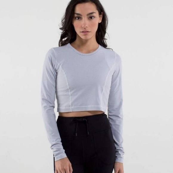 🌀57🌀Lululemon striped crop top