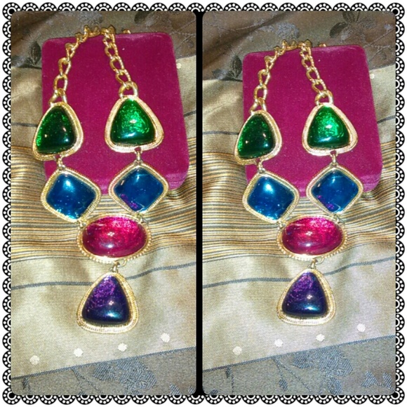 Necklace - Picture 1 of 2