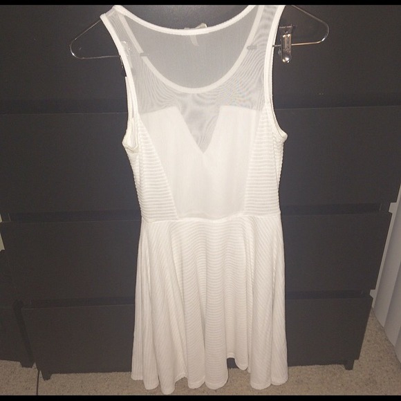 ✨ TRADED ✨ - Picture 2 of 4