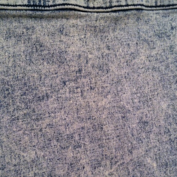 Light blue acid wash Jean style stretch tube skirt - Picture 2 of 3