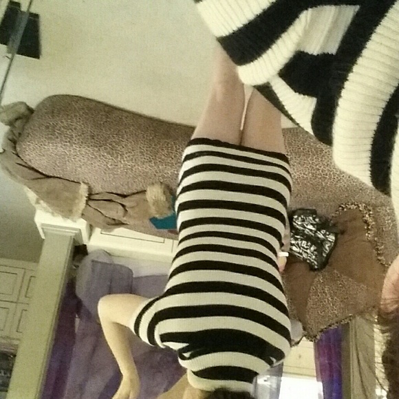 !Striped sweater dress! - Picture 3 of 4