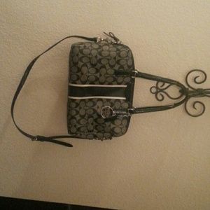 Coach purse gently used.