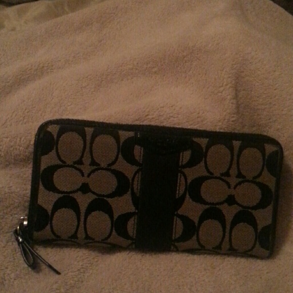 Coach wallet