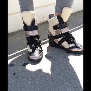 Monika Chiang High Top Artemy's Sneaker Leather
