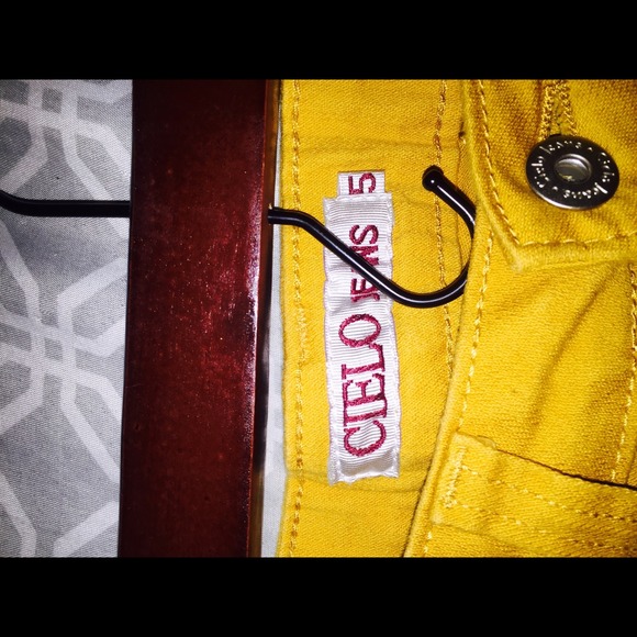 Gold straight leg skinny jeans NEVER WORN, NEW!!! - Picture 2 of 3