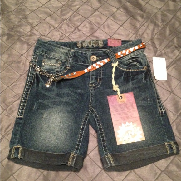 Denim shorts nwt