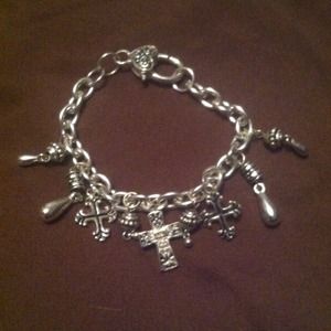 Cross charm bracelet