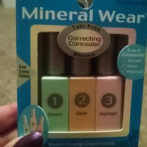 *bundle**bronzer and 3in1 concealer Bundle