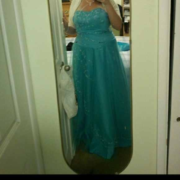 Prom dress