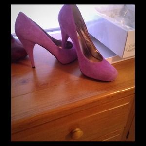 Women's pumps. Price Drop!!!