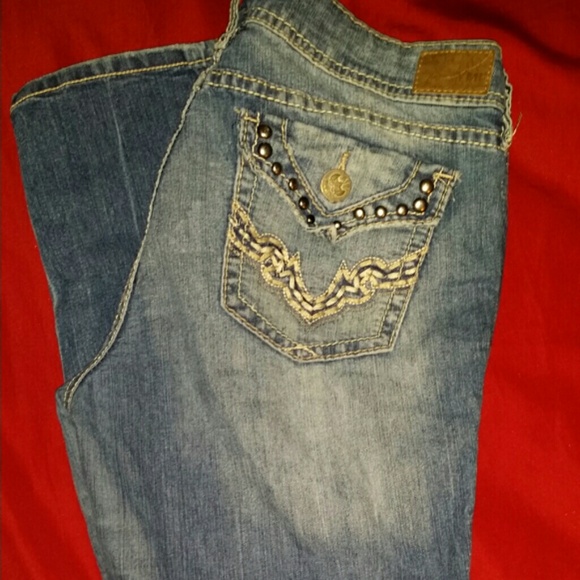 YMI Distressed Denim - Picture 4 of 4