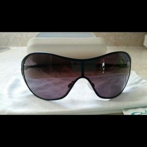 Oakley sunglasses