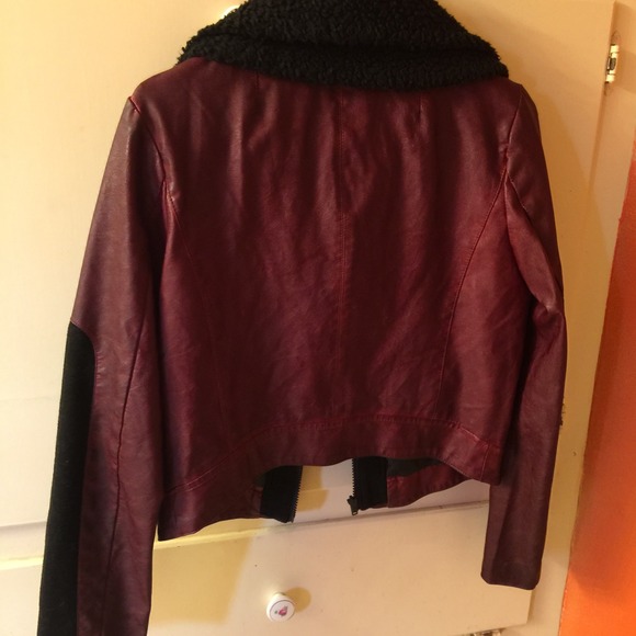 Leather jacket - Picture 4 of 4