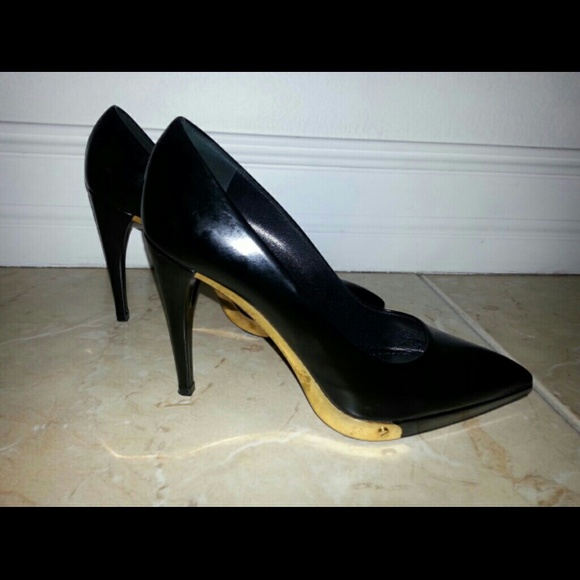 Louis Vuitton pumps - Picture 2 of 4