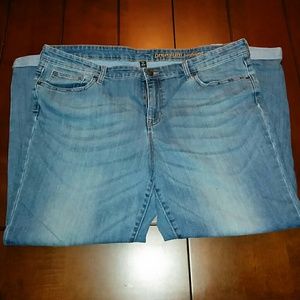 Premium Boyfriend Cuffed Gap Jeans