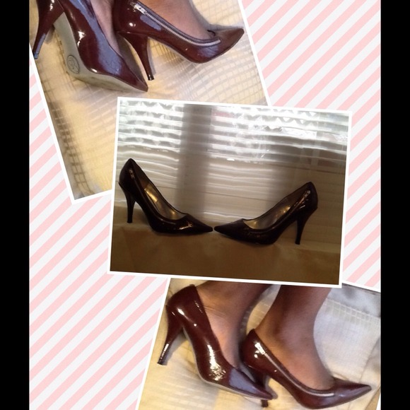 Pumps - Picture 2 of 2