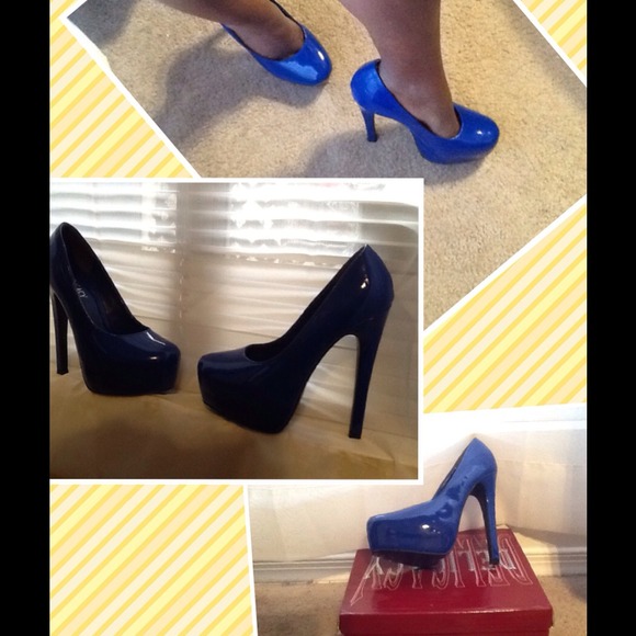 Heels - Picture 2 of 2
