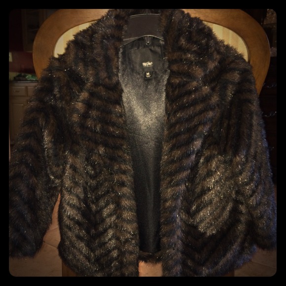 🎉🎉Faux Fur Coat🎉🎉