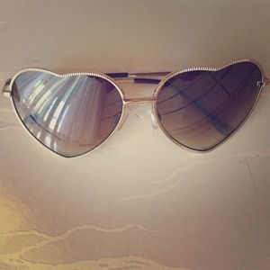 Nordstrom Bp heart sunglasses