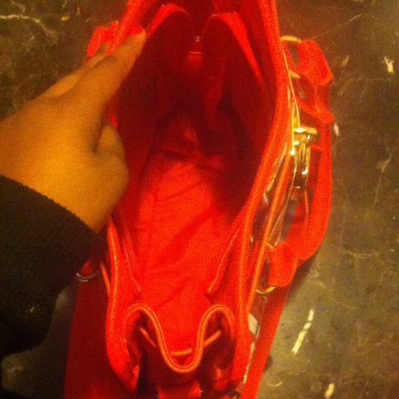 Sold in store Fabulous Aztec fashion handbag - Picture 3 of 3