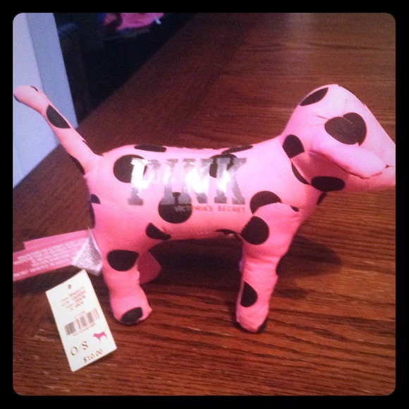 Victoria secret dog still has tag