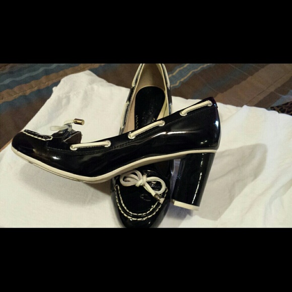Sperry heels size 6