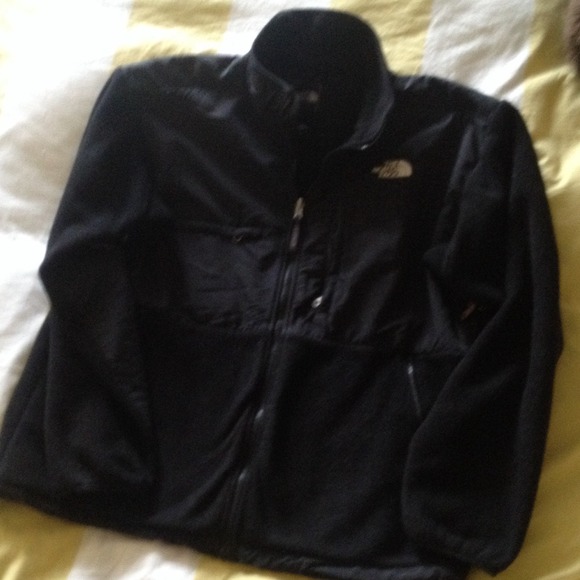 Men's Black Northface Jacket