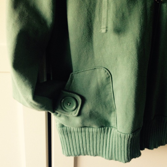 Green zip up - Picture 4 of 4