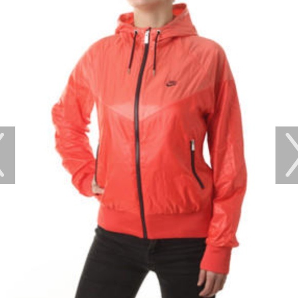 Nike Jackets & Blazers - Nike WindRunner With Hood Sz Small 341297-622 NWOT