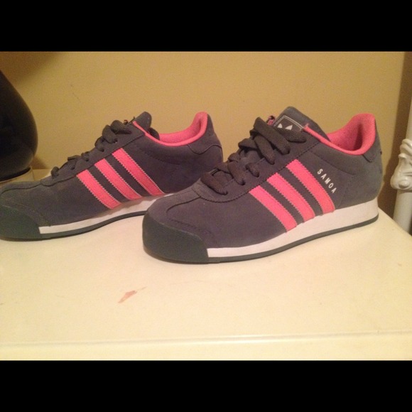 Adidas Samoa shoe
