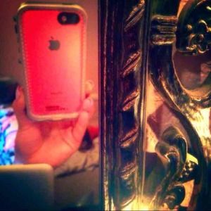 Iphone 5C Nuud Lifeproof case