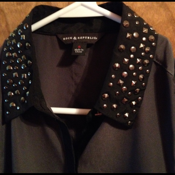 Studded tank - Picture 2 of 2