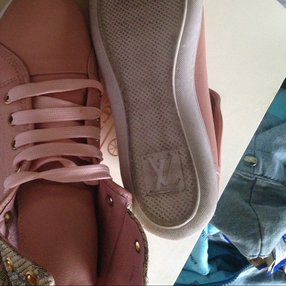 Louis vuitton sneakers - Picture 2 of 4