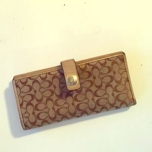Coach wallet