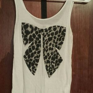 Divided bow cheetah print tank top white black