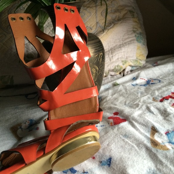 Colin Stuart gladiator leather sandals. - Picture 3 of 3
