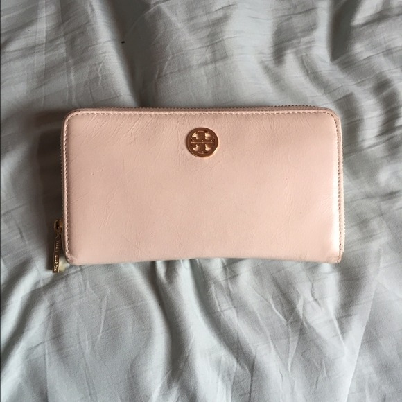 Tory Burch wallet