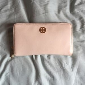 Tory Burch wallet