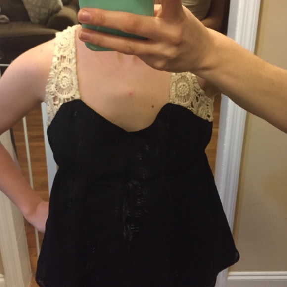 🎉2x HP Crochet top - Picture 4 of 4