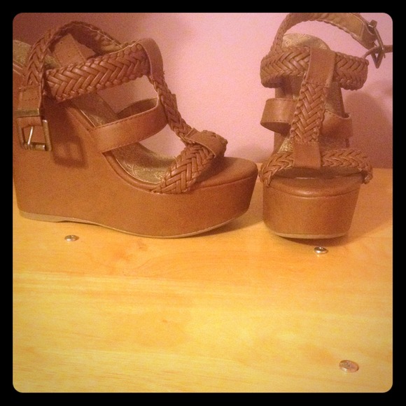 Brown wedges