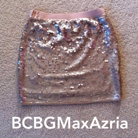 BCBGMaxAzria Dresses & Skirts - ⚡️HP FLASH SALE⚡️BCBG Sequin Mini Skirt