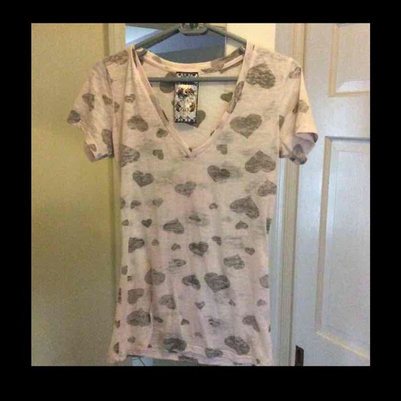 Gray and pink t shirt