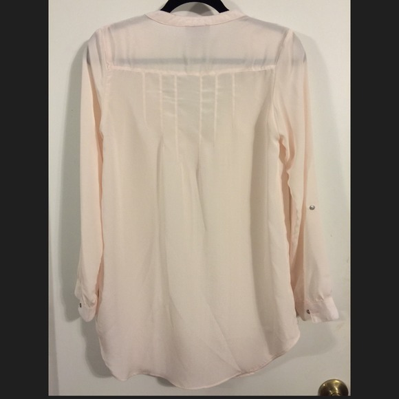 Reduced Price!! Romeo & Juliet  Light Pink Blouse - Picture 2 of 3