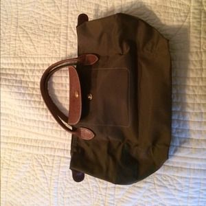 Small olive green longchamp bag