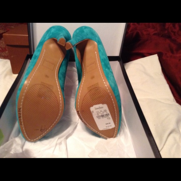 Mint suede platform pumps by dolce vita - Picture 2 of 3