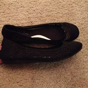 7 wide flats - black size 7
