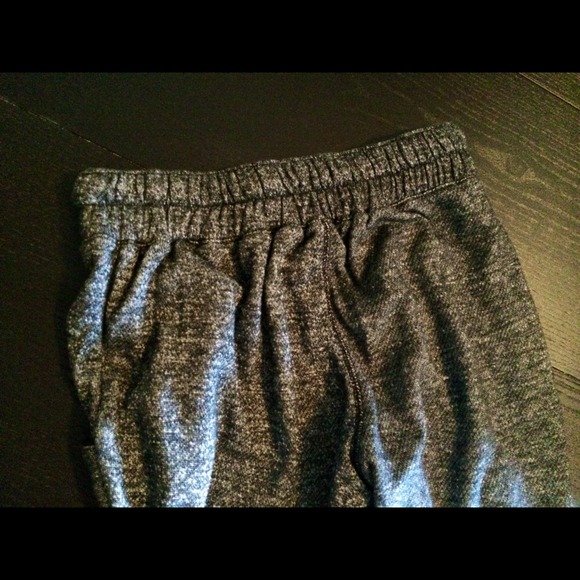 🔴SOLD🔴 Diff Site. Edgy Gray Sweatpants! - Picture 3 of 3