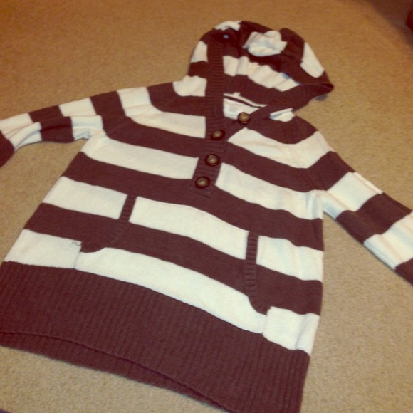 Aeropostale sweater